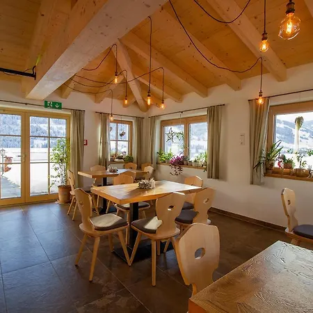 Tannenhof Леоганг