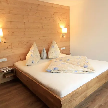 Tannenhof Bed & Breakfast