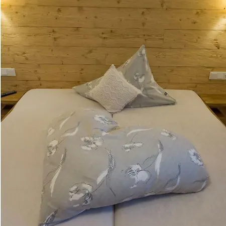 Bed & Breakfast Tannenhof 3*