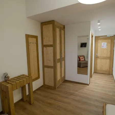 ベッド・アンド・ブレックファスト Tannenhof レオガング